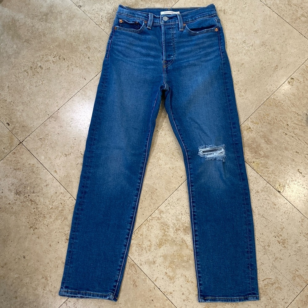Levi Wedgie Straight 27W x 28L